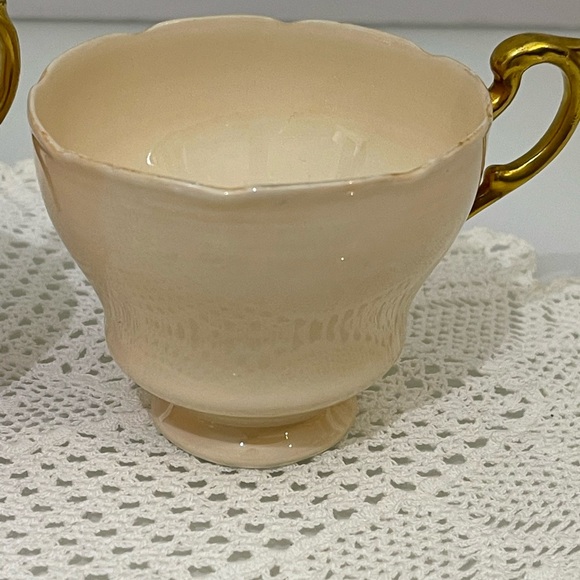 Pretty Pastel Vintage Teacups - Picture 11 of 11